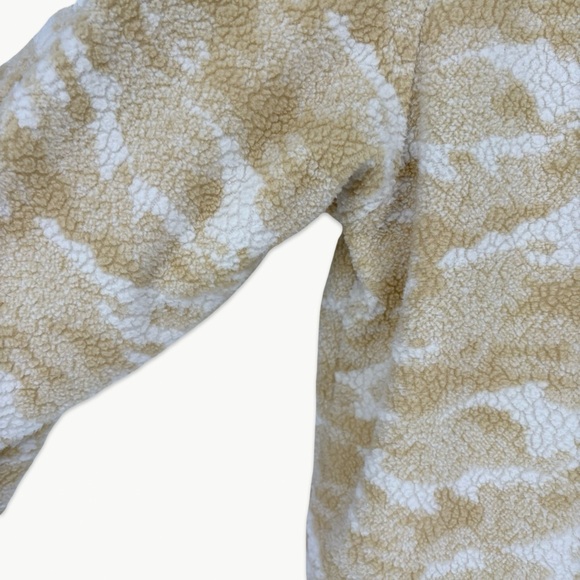 Outdoor Voices Camo PrimoFleece 1/4 Zip Hoodie | Small | White Cloud - Picture 9 of 11